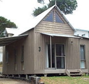 Marina Beach Cottages - Mackay Tourism
