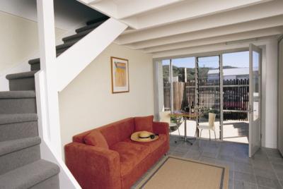 Oceanic Apartments - Mackay Tourism 3