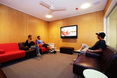 The Island Accommodation - Mackay Tourism 5