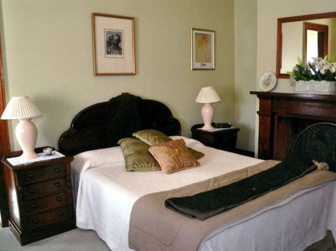 Victoria House Portland - Mackay Tourism 2