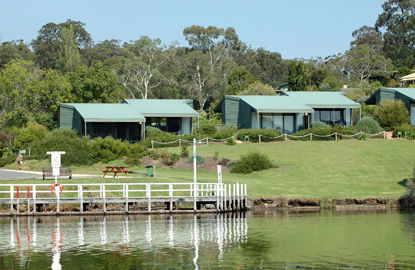 Gipsy Point Lakeside Boutique Resort - Mackay Tourism 2