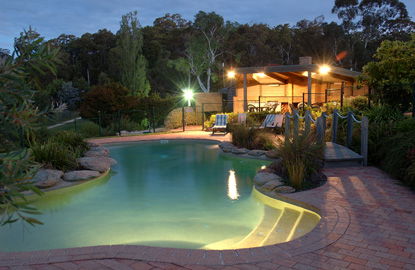Gipsy Point Lakeside Boutique Resort - Mackay Tourism 5
