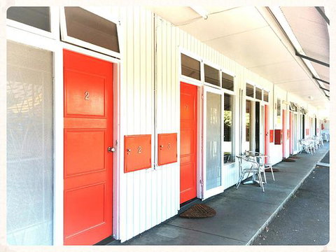 Kyneton Motel - Mackay Tourism 1