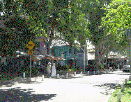Villa Paradiso - Mackay Tourism 1