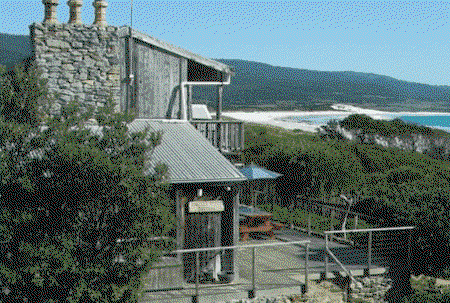Aurora Beach Cottage - Mackay Tourism 0