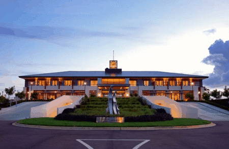 Mantra Kooindah Waters Golf And Spa Resort - Mackay Tourism