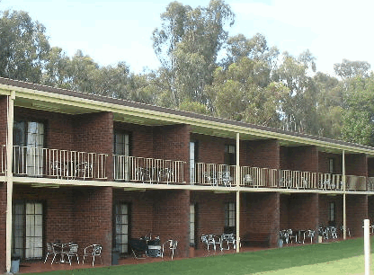 Tocumwal Golf Resort - Mackay Tourism 3