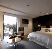 Crown Hotel Surry Hills - Mackay Tourism