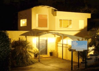 Azura Beach House B&B - Mackay Tourism 0