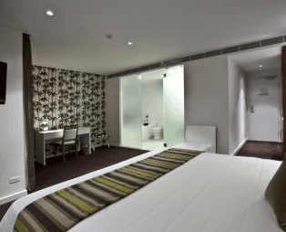 Next The Gateway Inn - Mackay Tourism 2