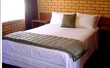 Lake Mulwala Hotel Motel - Mackay Tourism 5