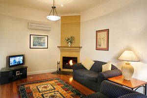 Tranquil Vale Vineyard - Mackay Tourism 2