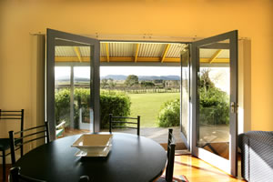 Tranquil Vale Vineyard - Mackay Tourism 3