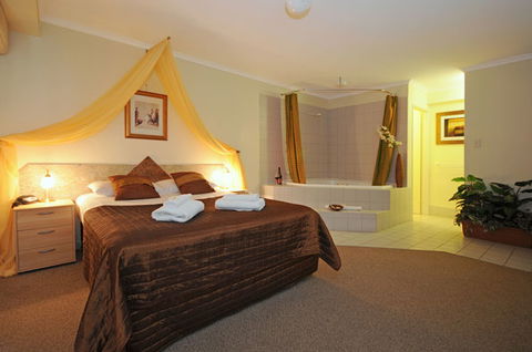 Ocean View Motel - Mackay Tourism 0