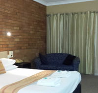 AA Hilldrop Motor Inn - Mackay Tourism