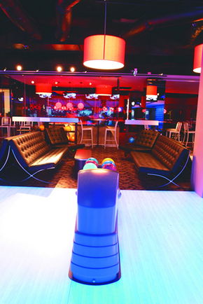 Strike Bowling Bar - Chapel - Mackay Tourism 3
