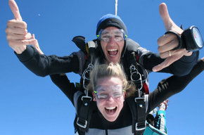Skydive Temora - Mackay Tourism 3