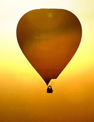 Balloon Flights Over Melbourne - Mackay Tourism 1