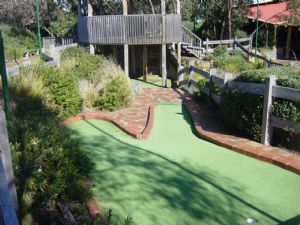 Spring Park Golf - Mackay Tourism 1
