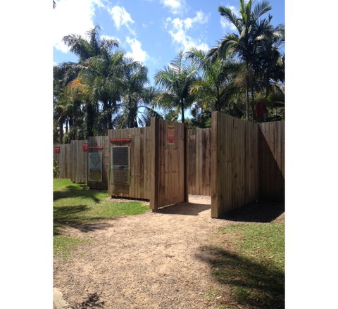 Bellingham Maze - Mackay Tourism 4