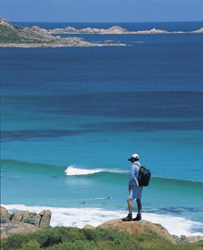 Smiths Beach - Mackay Tourism 0