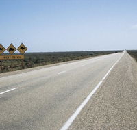 Eyre Highway - Mackay Tourism