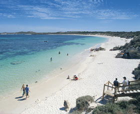 Salmon Bay - Mackay Tourism 0