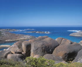 Elephant Rocks - Mackay Tourism 0