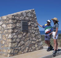 Potshot Monument - Mackay Tourism
