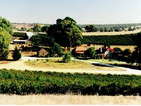 Irvine Wines - Mackay Tourism 0