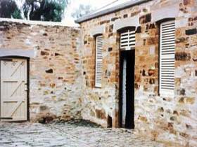 Police Lockup And Stables - Mackay Tourism 0