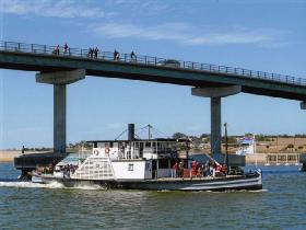 Paddle Steamer Oscar W - Mackay Tourism 0