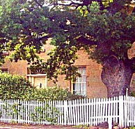 Oak Lodge - Mackay Tourism