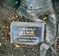 Eumundi War Memorial - Mackay Tourism