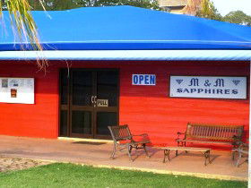 M And M Sapphires - Mackay Tourism 0