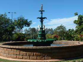 Band Rotunda And Fairy Fountain - Mackay Tourism 0