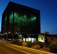 Tree Of Knowledge Memorial - Mackay Tourism