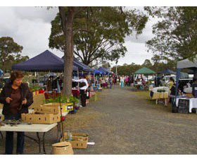 Nikenbah Markets - Mackay Tourism 0