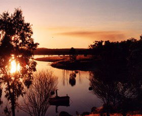 Bundoora Dam - Mackay Tourism 0