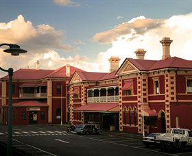Historic Walk Through Mort Estate - Mackay Tourism 0