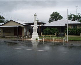 Finch Hatton War Memorial - Mackay Tourism 0