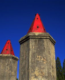 Chinese Burning Towers - Mackay Tourism 0