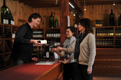 Stanton And Killeen Wines - Mackay Tourism 1