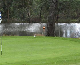 Hepburn Springs Golf Club - Mackay Tourism 0