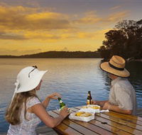 Kayaking on Tuross Lake - Mackay Tourism
