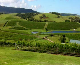 Crooked River Winery - Mackay Tourism 0