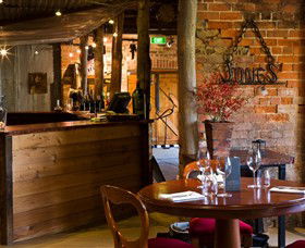 Jones Winery & Vineyard Cafe - Mackay Tourism 0
