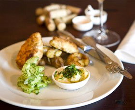 Jones Winery & Vineyard Cafe - Mackay Tourism 3