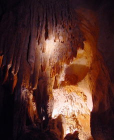 Careys Cave - Mackay Tourism 2