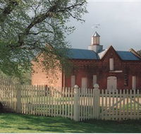 Cooma Cottage - Mackay Tourism